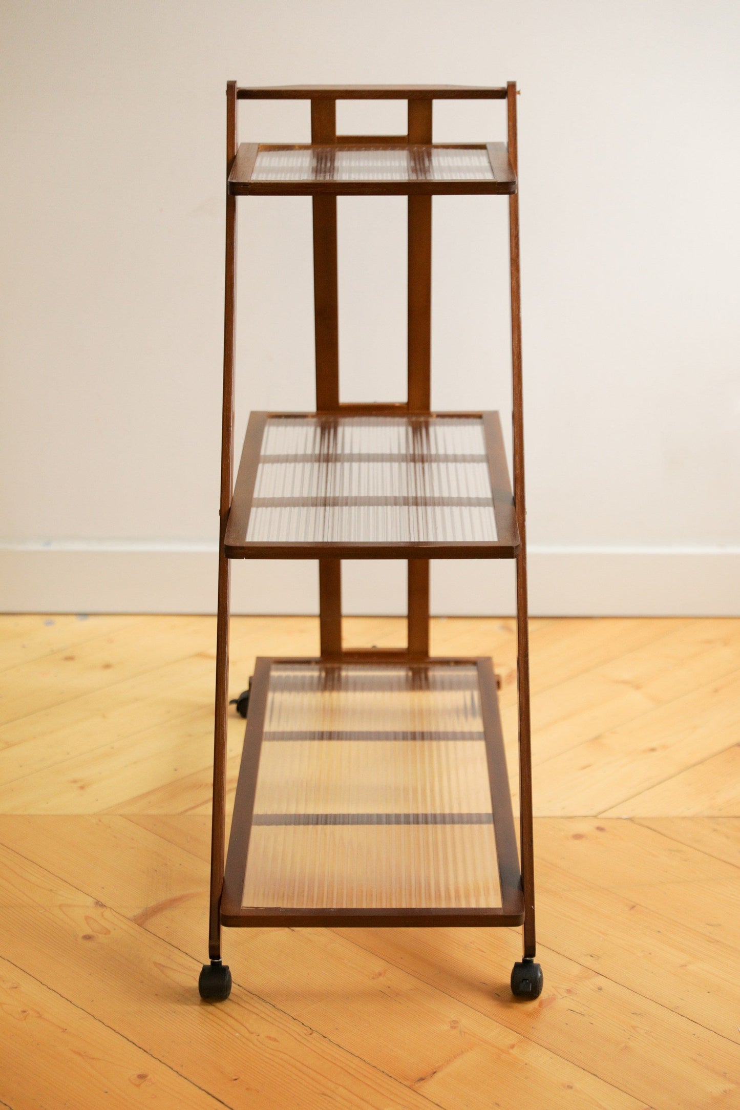 Mesa Serving Trolley