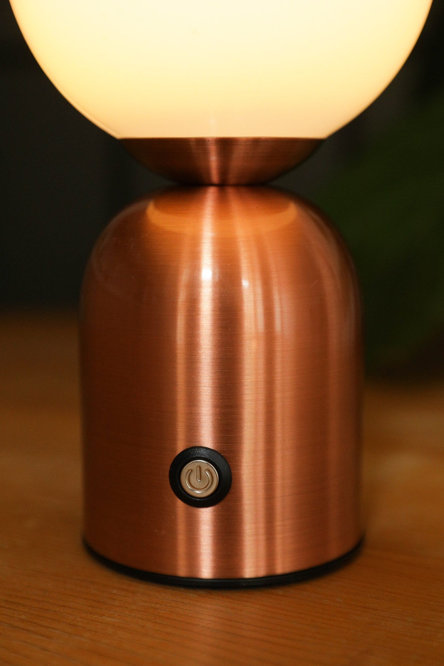 Clara Rechargable Lamp