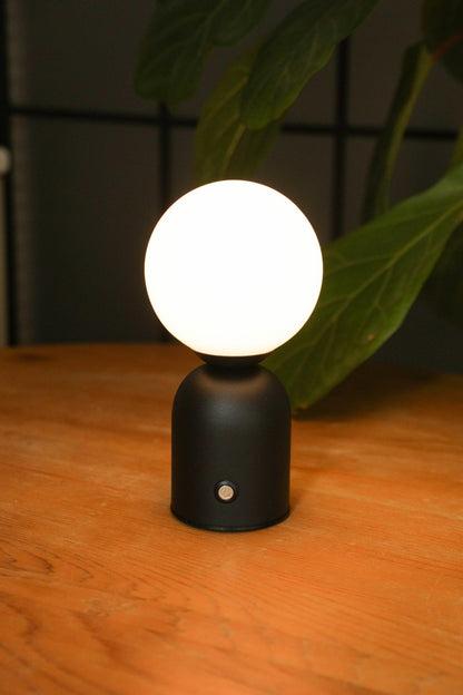 Clara Rechargable Lamp