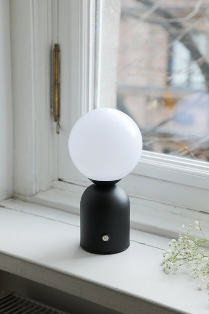 Clara Rechargable Lamp