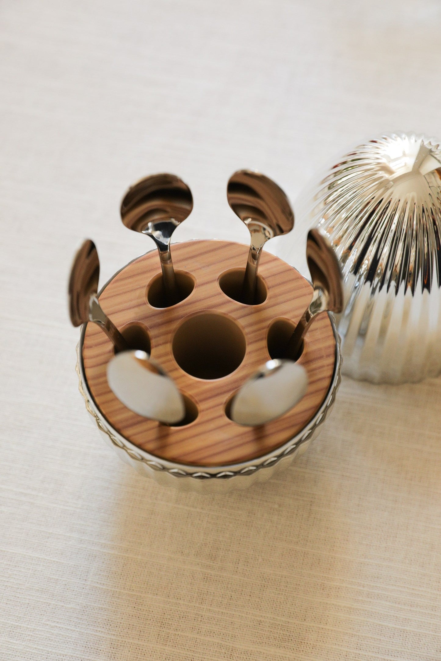 Ova Teaspoons Holder